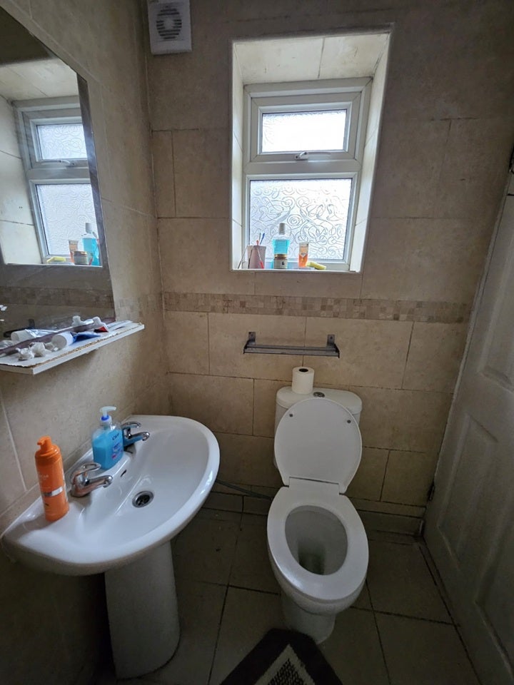 Room Huxley Drive in Greater London