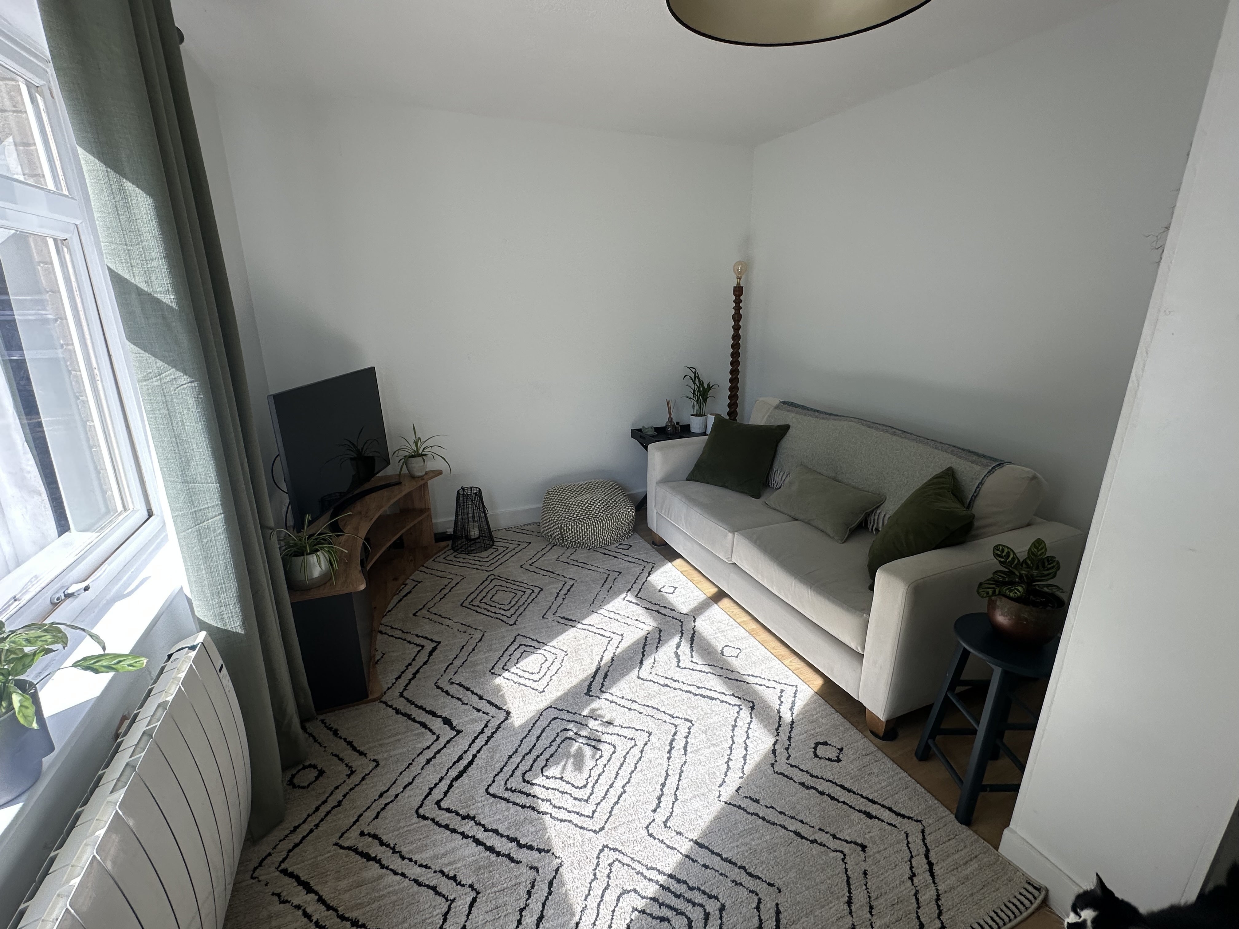 Flat Lundy Close in Crawley