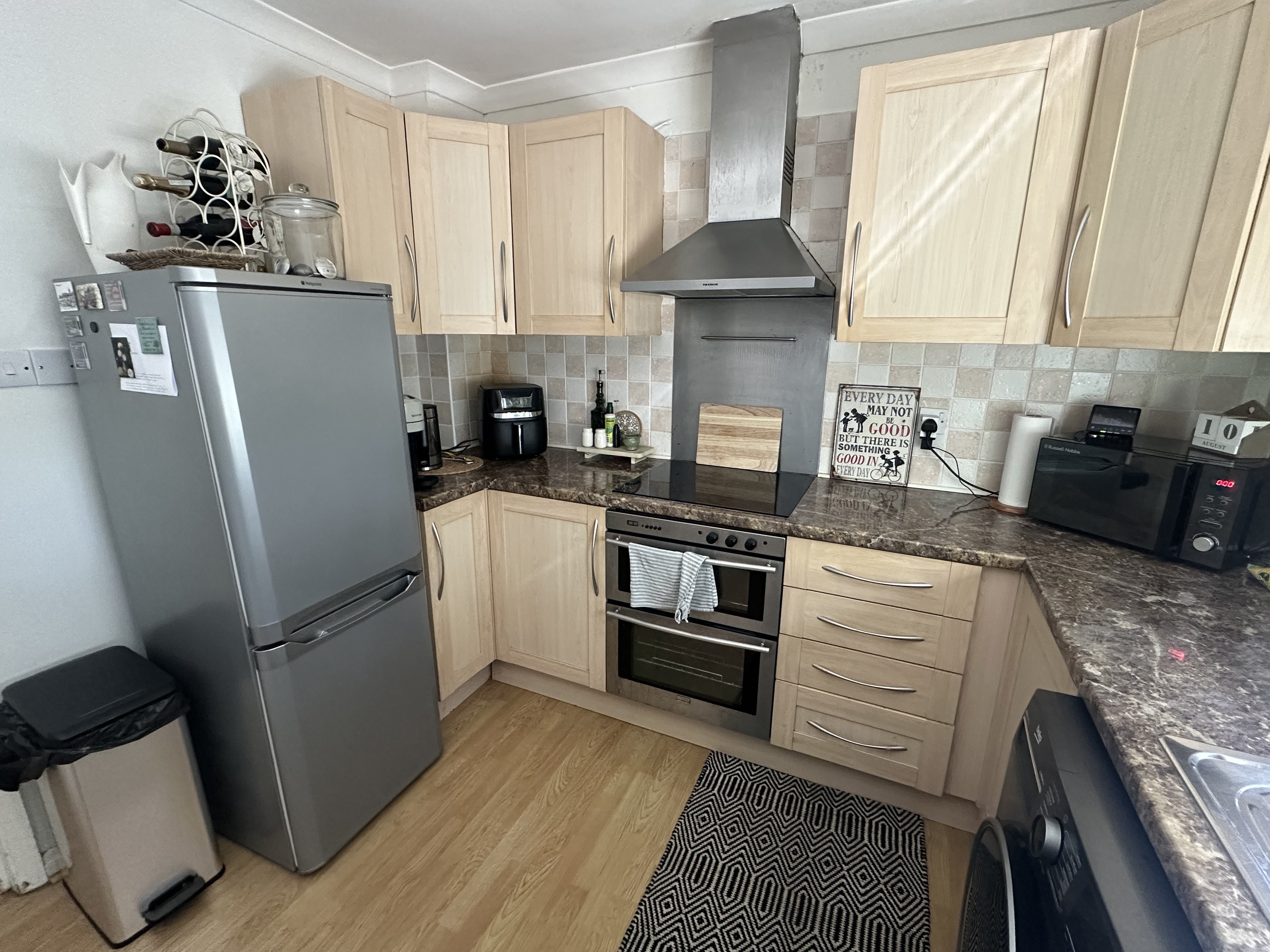 Flat Lundy Close in Crawley