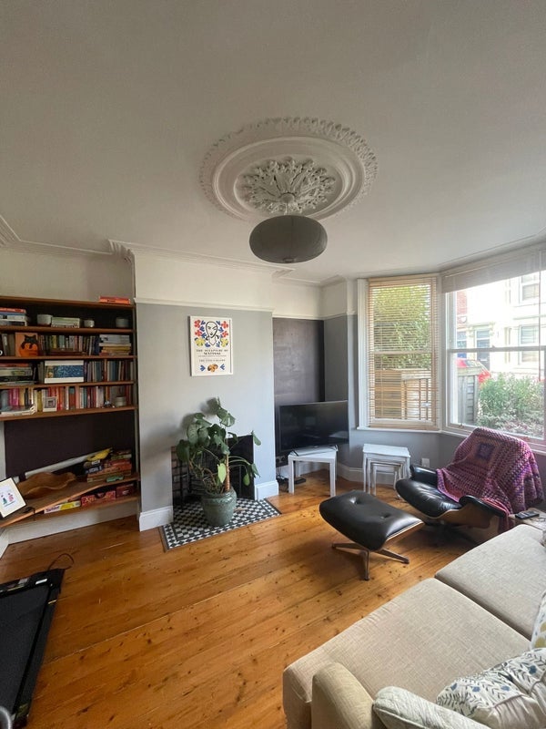 Room Kingston Road in Bristol