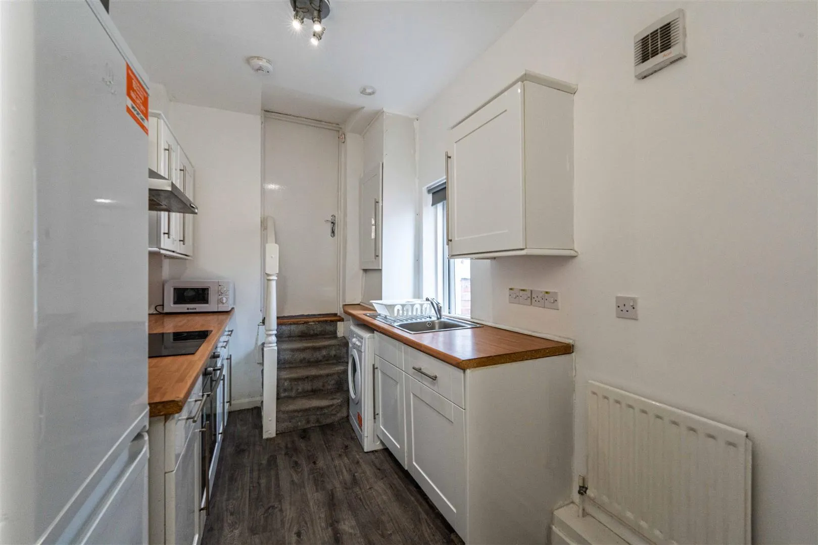 Flat Chillingham Road in Newcastle upon Tyne