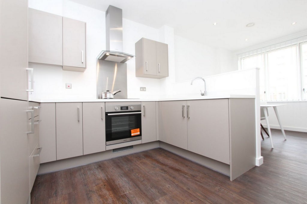 Room Globe Road in Greater London