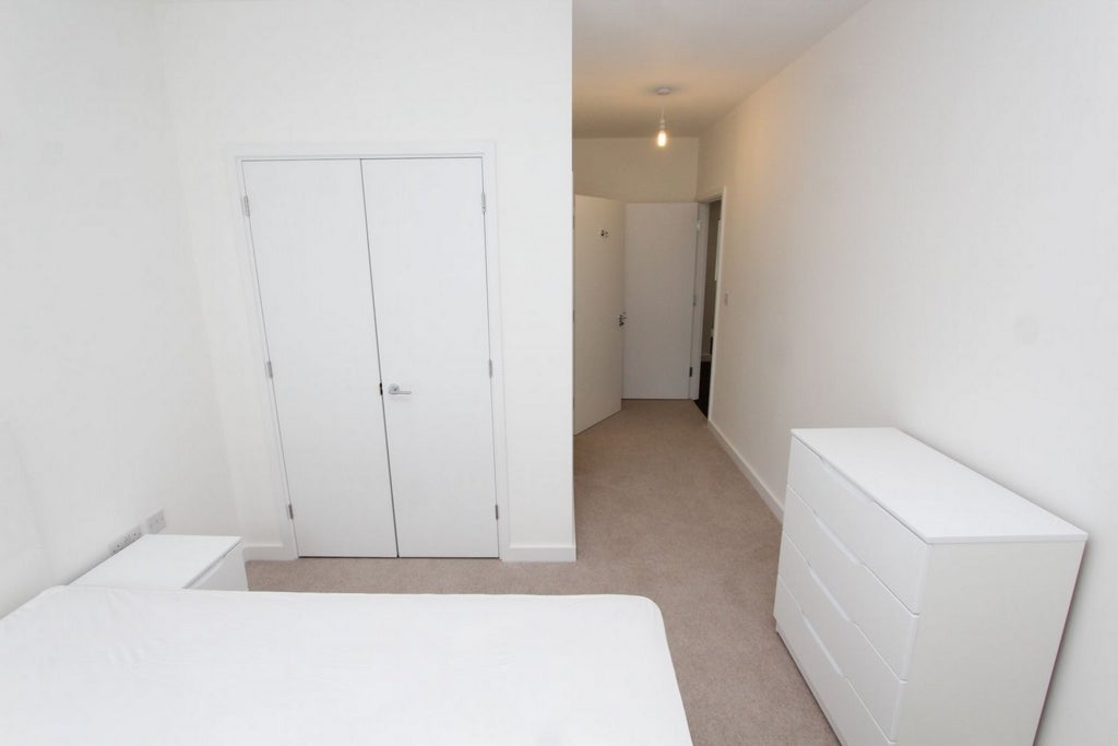 Room Globe Road in Greater London
