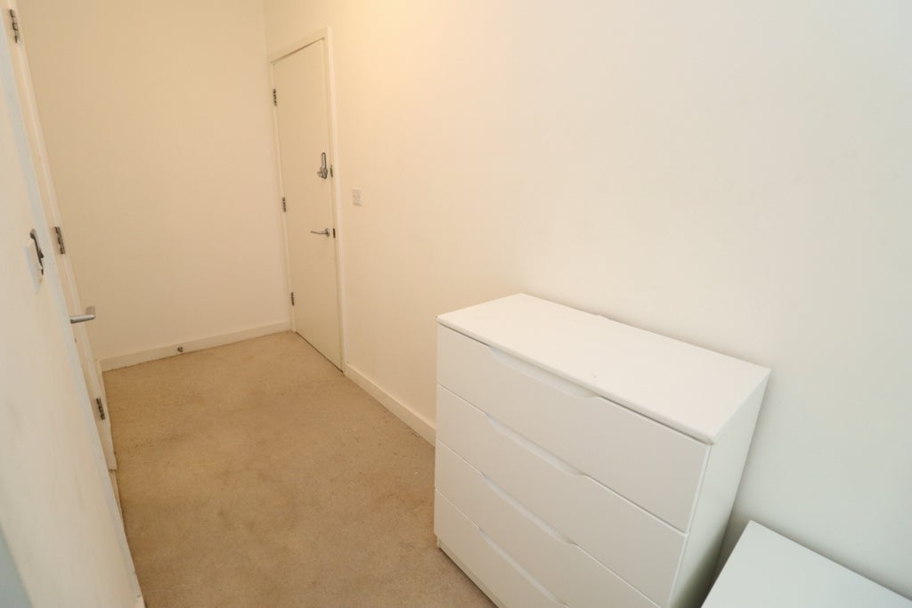 Room Globe Road in Greater London