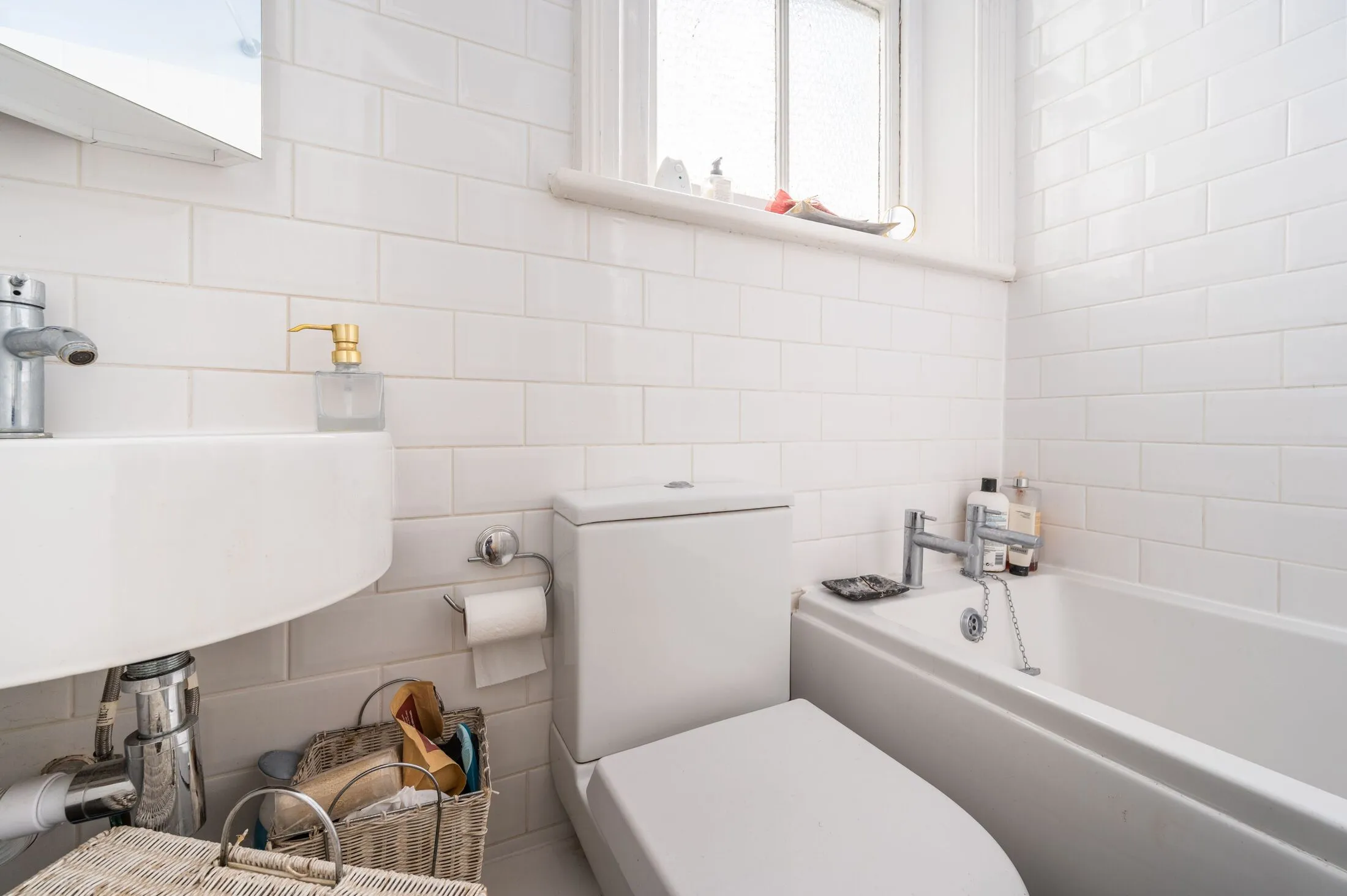 Flat Leda Court in Greater London