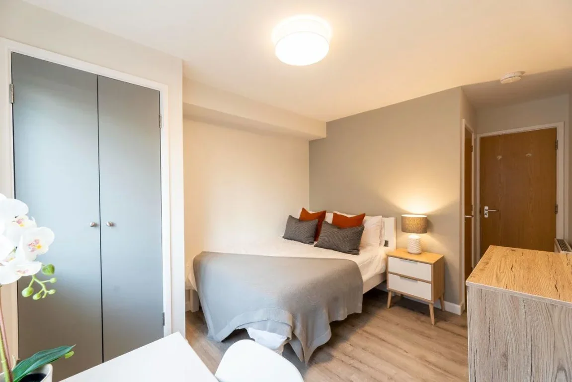 Flat Falconar Street in Newcastle upon Tyne