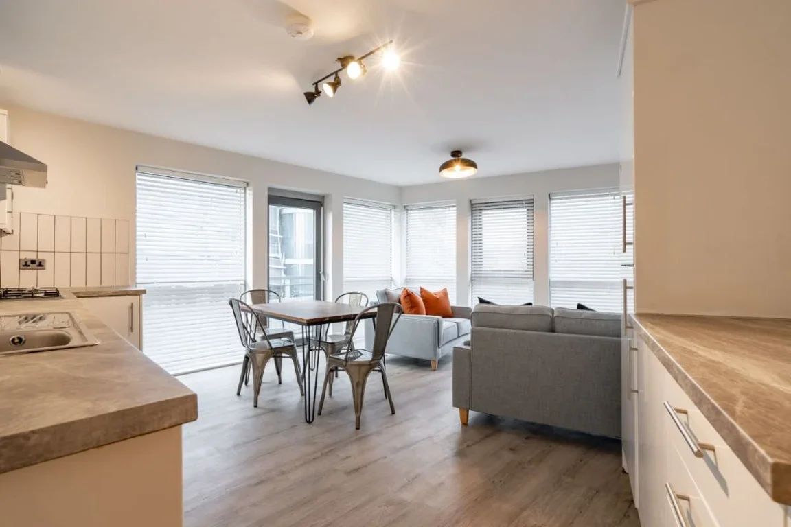 Flat Falconar Street in Newcastle upon Tyne