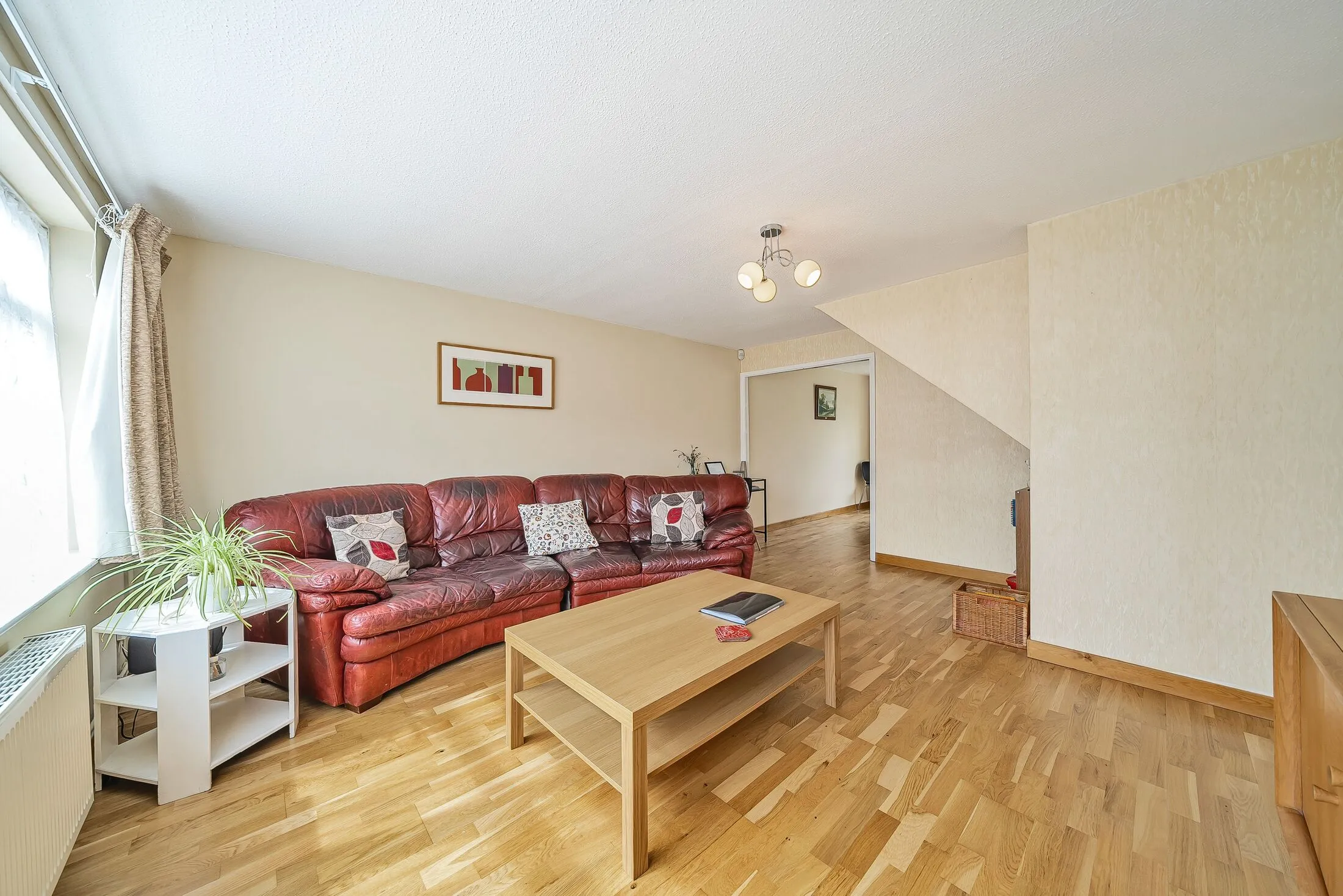 House Romeyn Road in Greater London