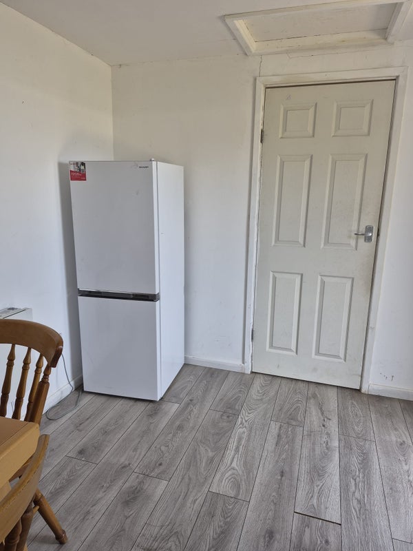 Room Linnet Drive in Chelmsford