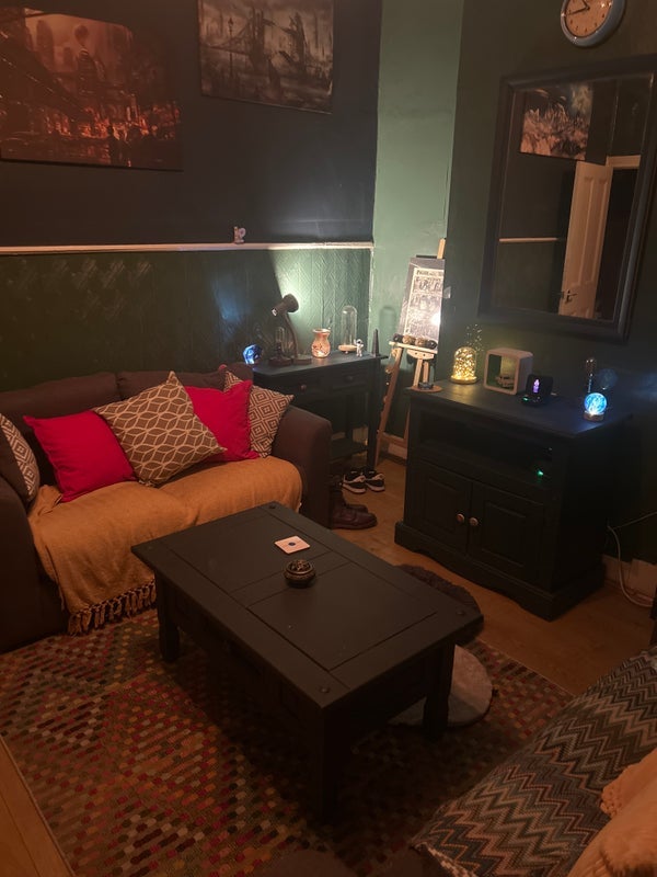 Room Stafford Road in Greater London