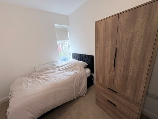 Room Coal Clough Lane in Burnley