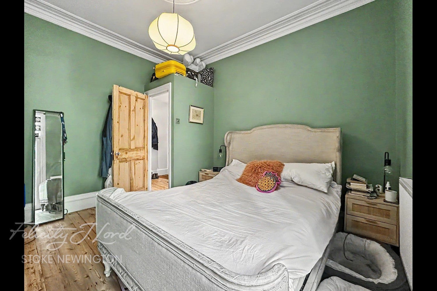 Flat Northwold Road in Greater London