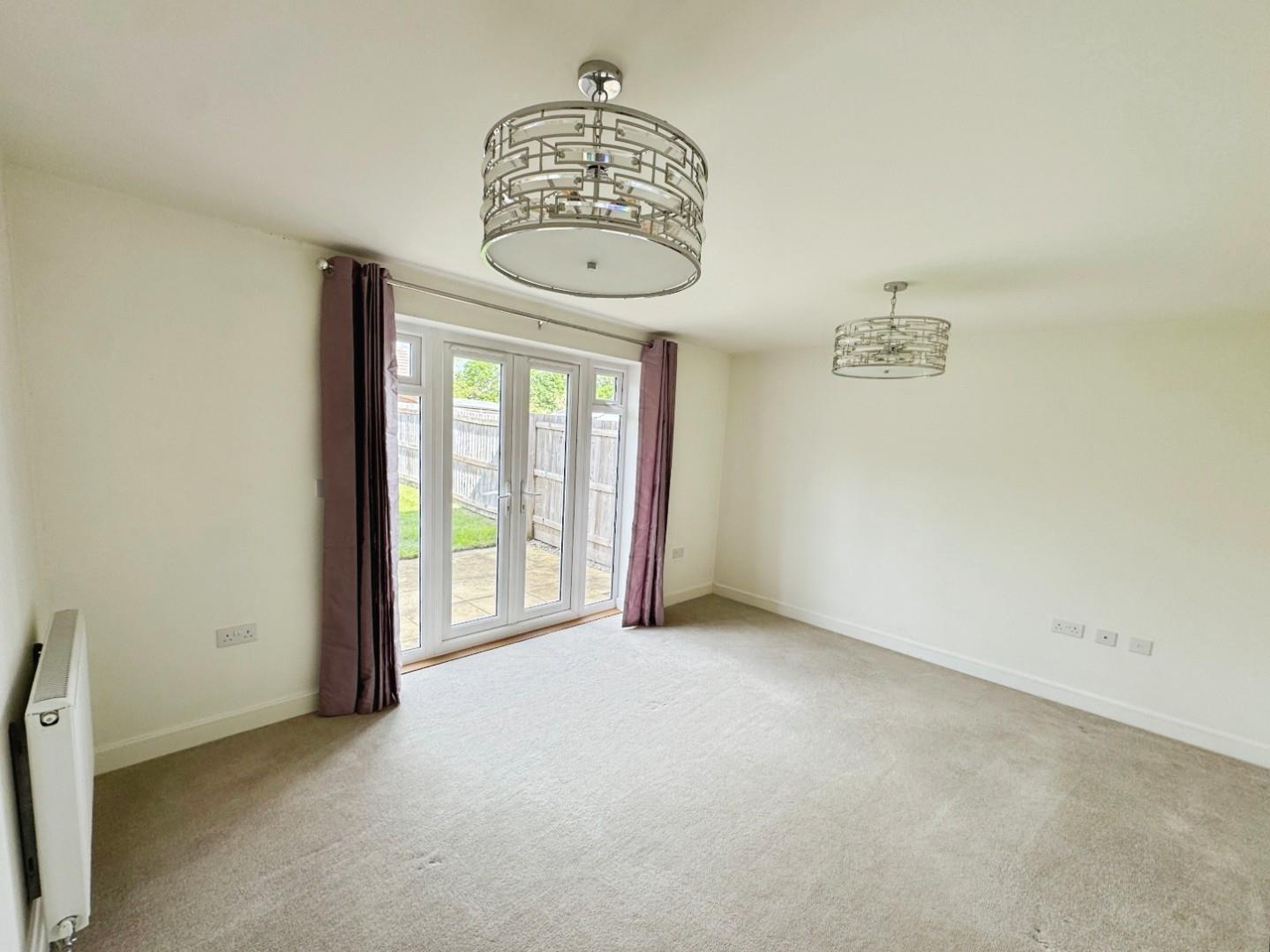 House Bremridge Close in Warwick