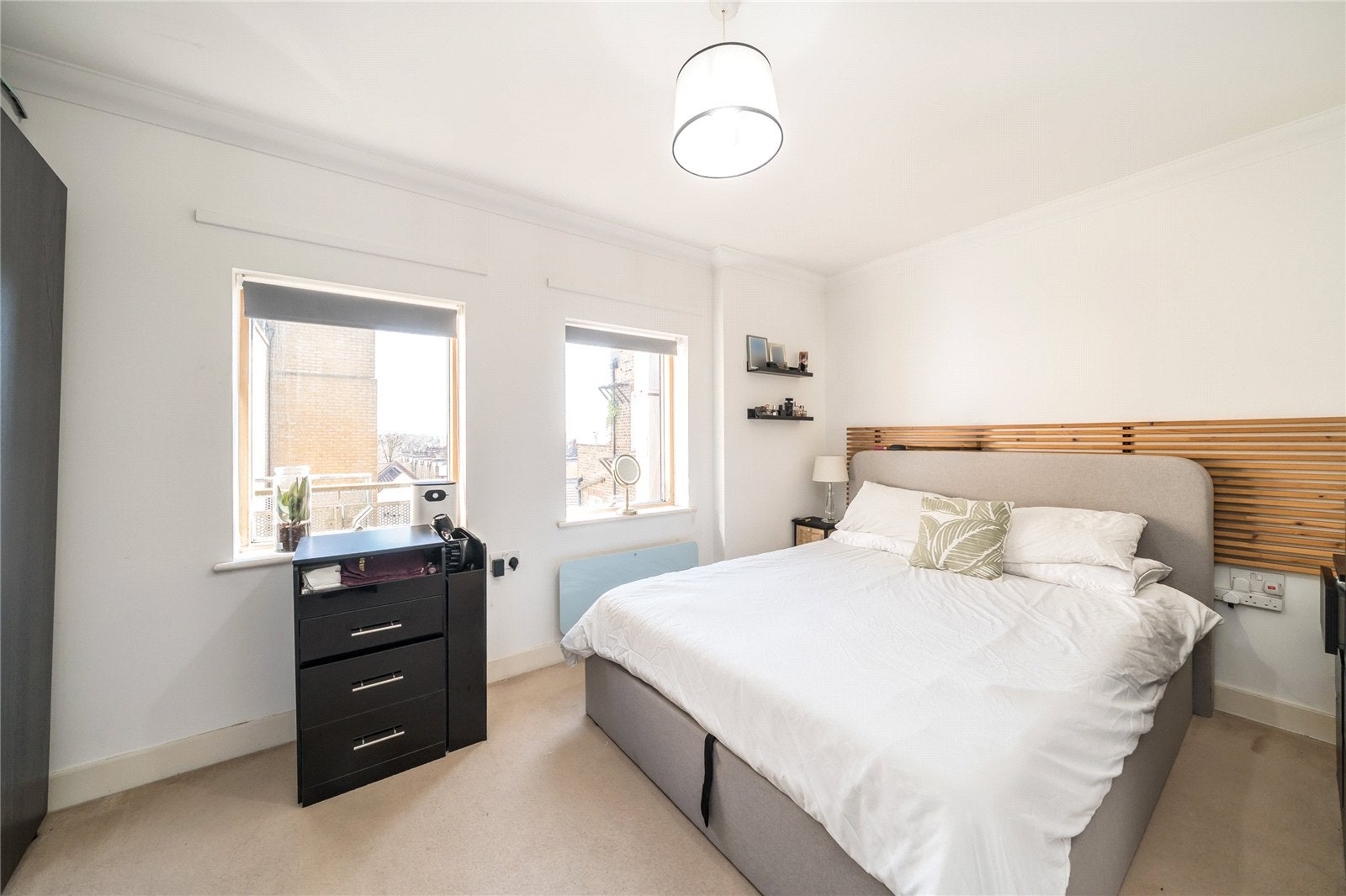 Flat Balham Hill in Greater London