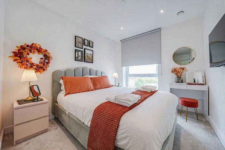 Flat Beresford Avenue in Greater London