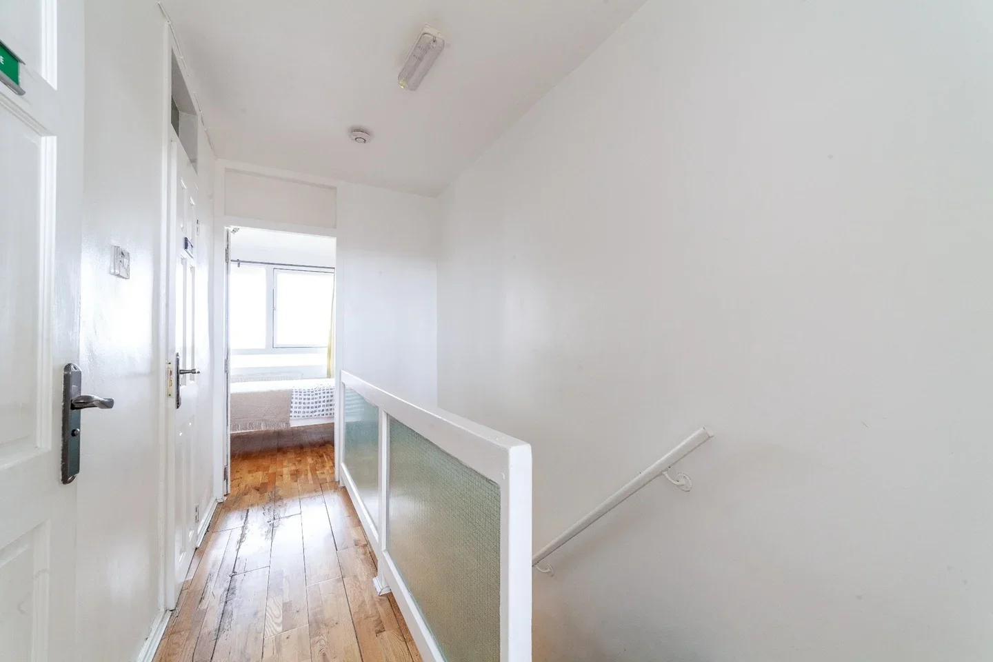 Room Highcliffe Drive in Greater London