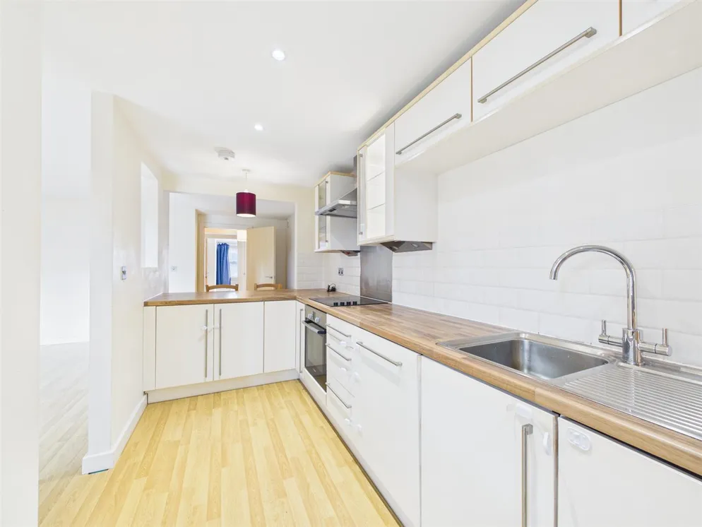 Flat Queen Street in Charnwood