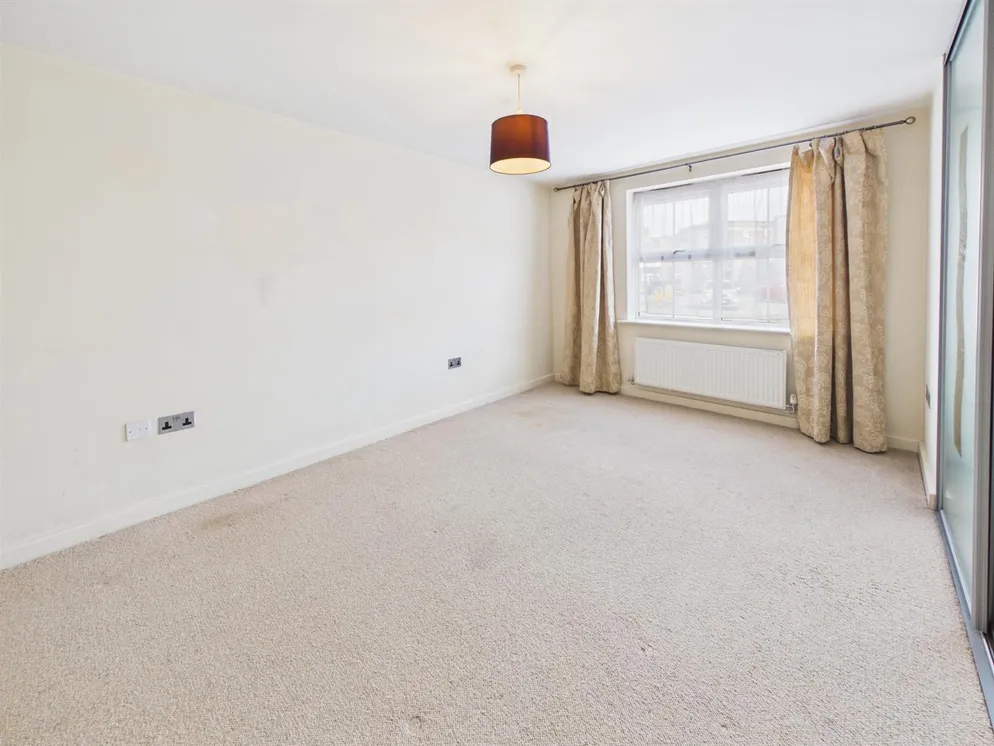 Flat Queen Street in Charnwood