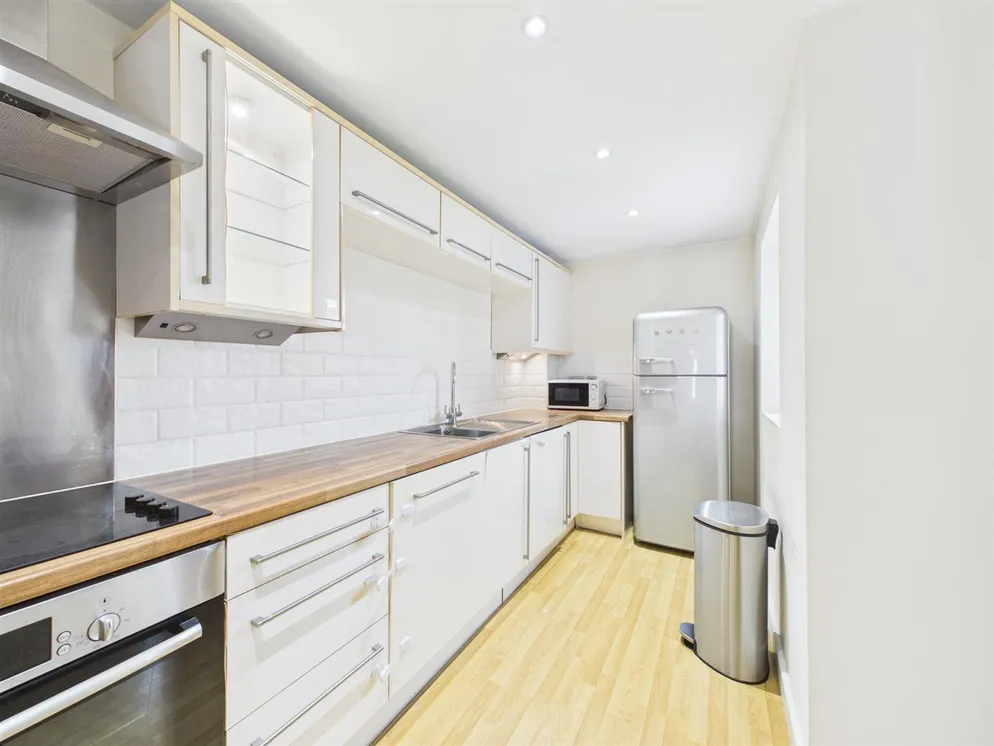 Flat Queen Street in Charnwood