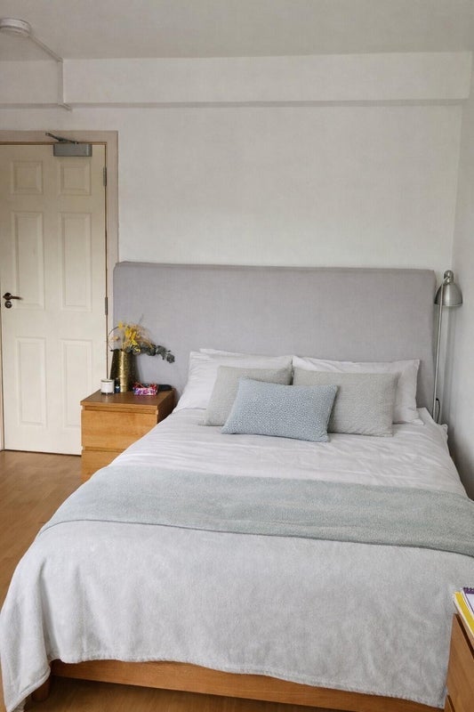 Room Lower Road in Greater London