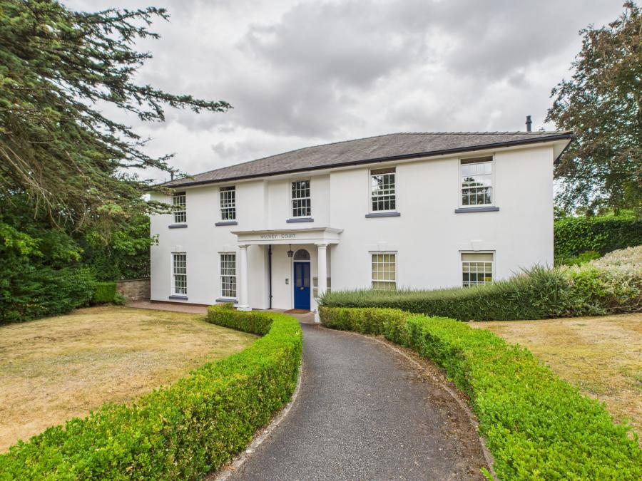 Flat Walney Lane in Hereford