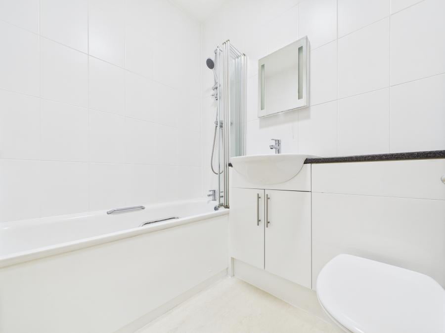 Flat Walney Lane in Hereford