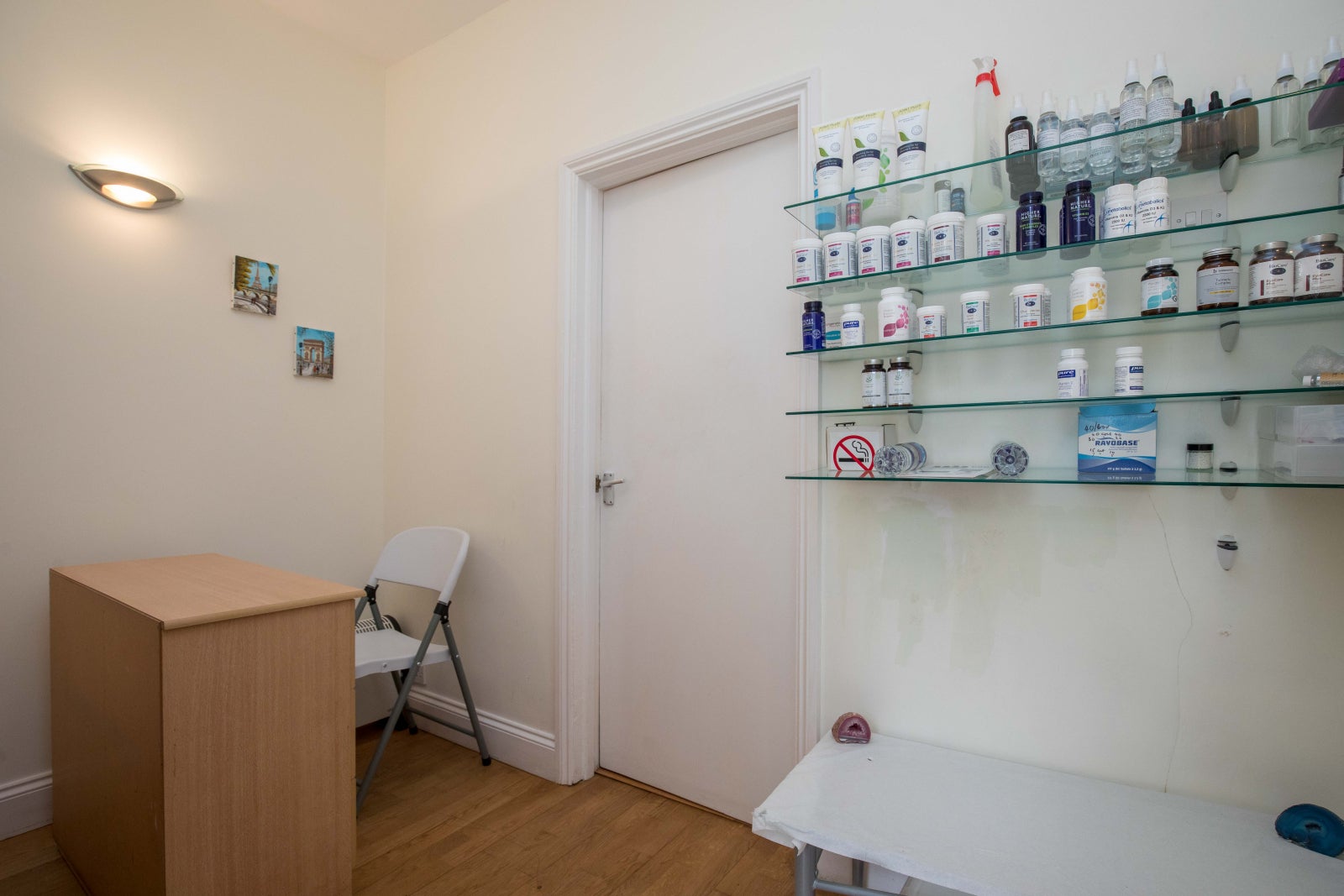 Flat Tolworth Park Road in Greater London