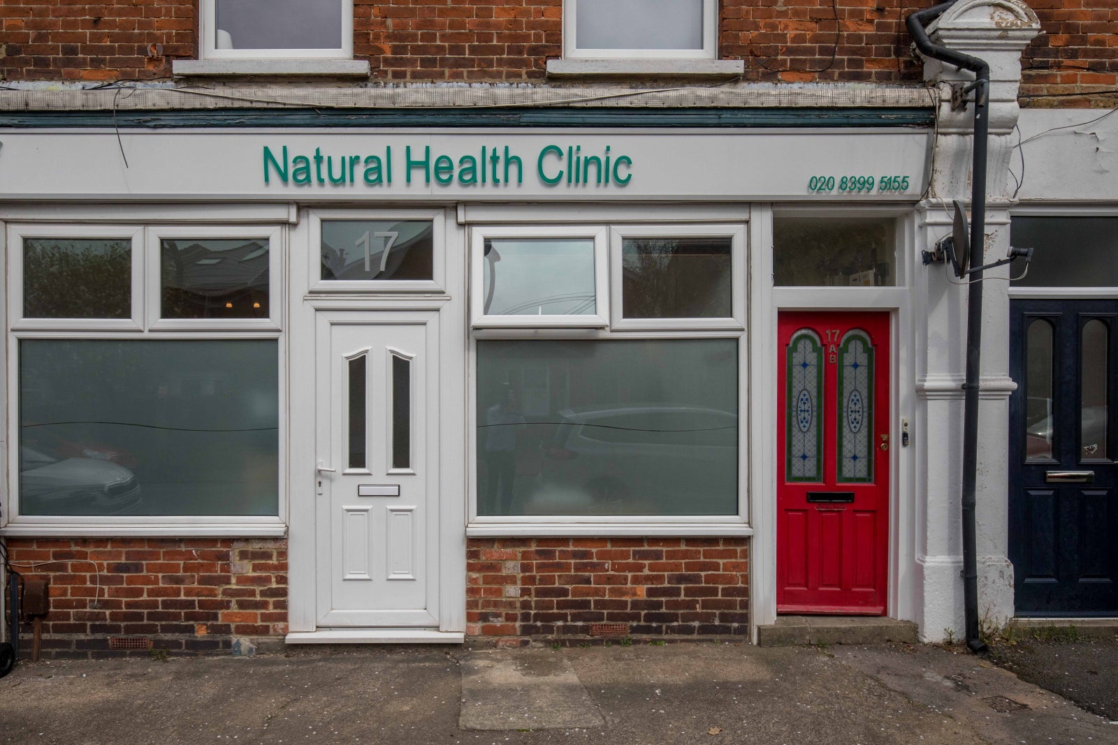 Flat Tolworth Park Road in Greater London