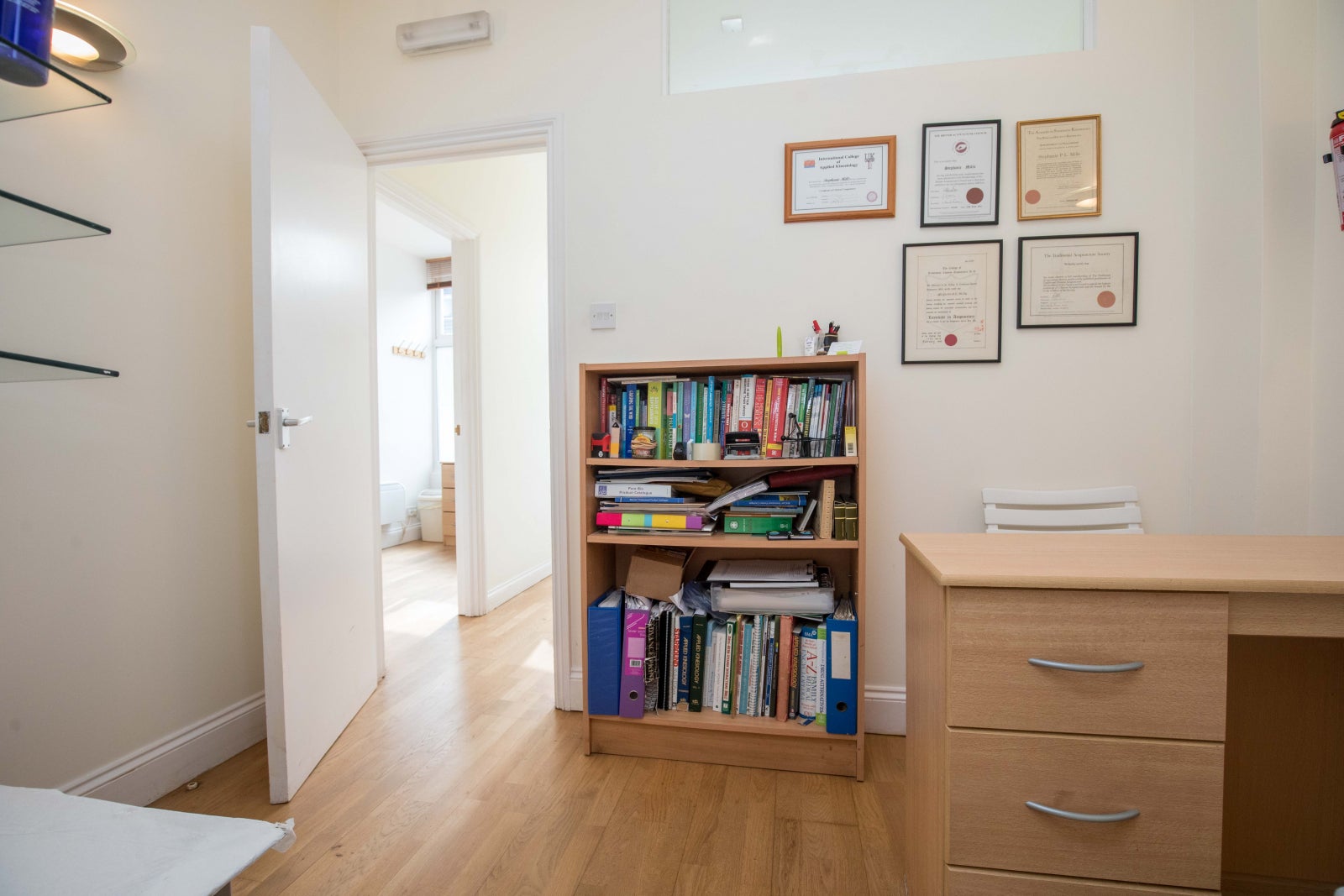 Flat Tolworth Park Road in Greater London
