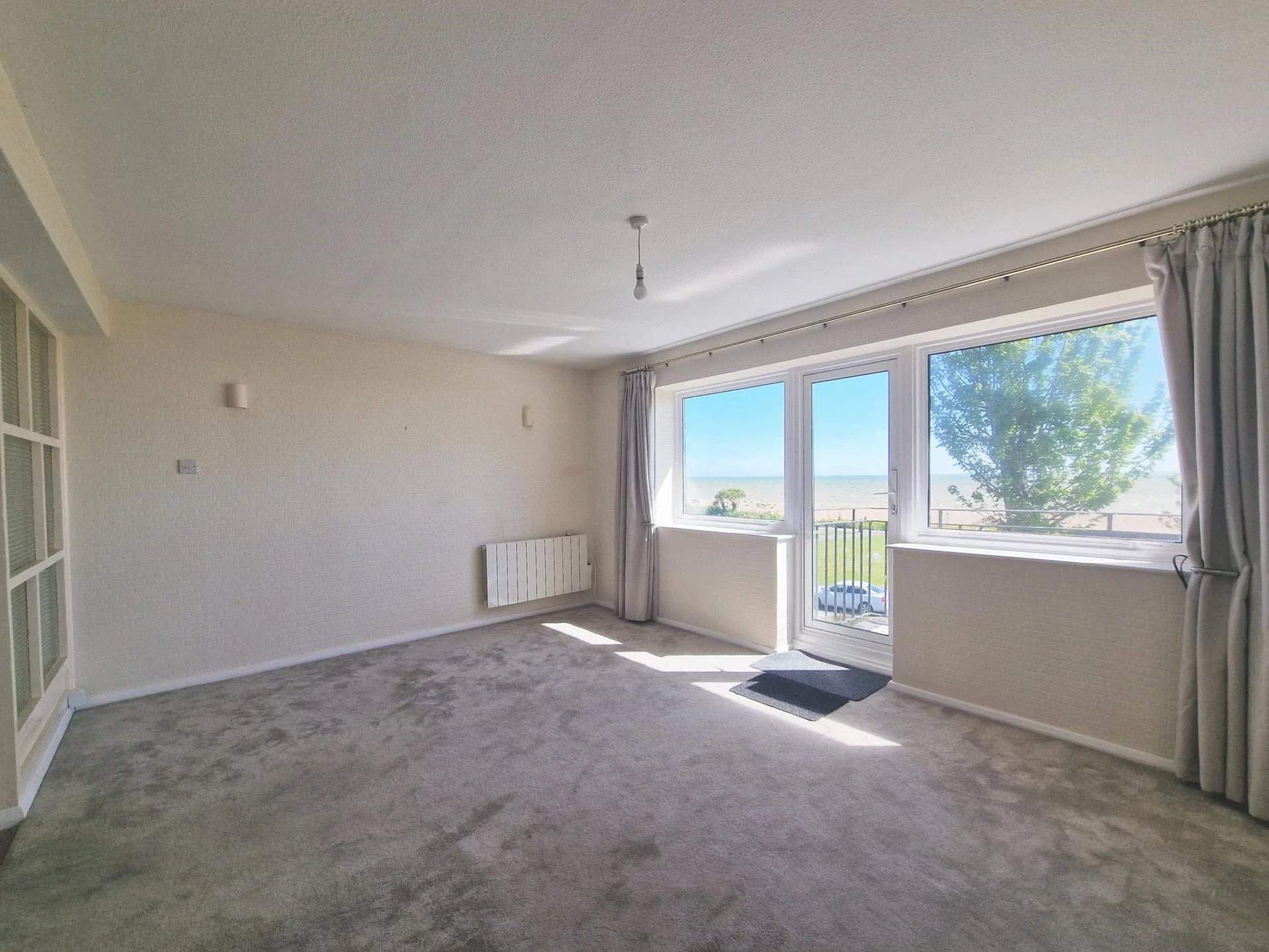 Flat Queen Street in Deal