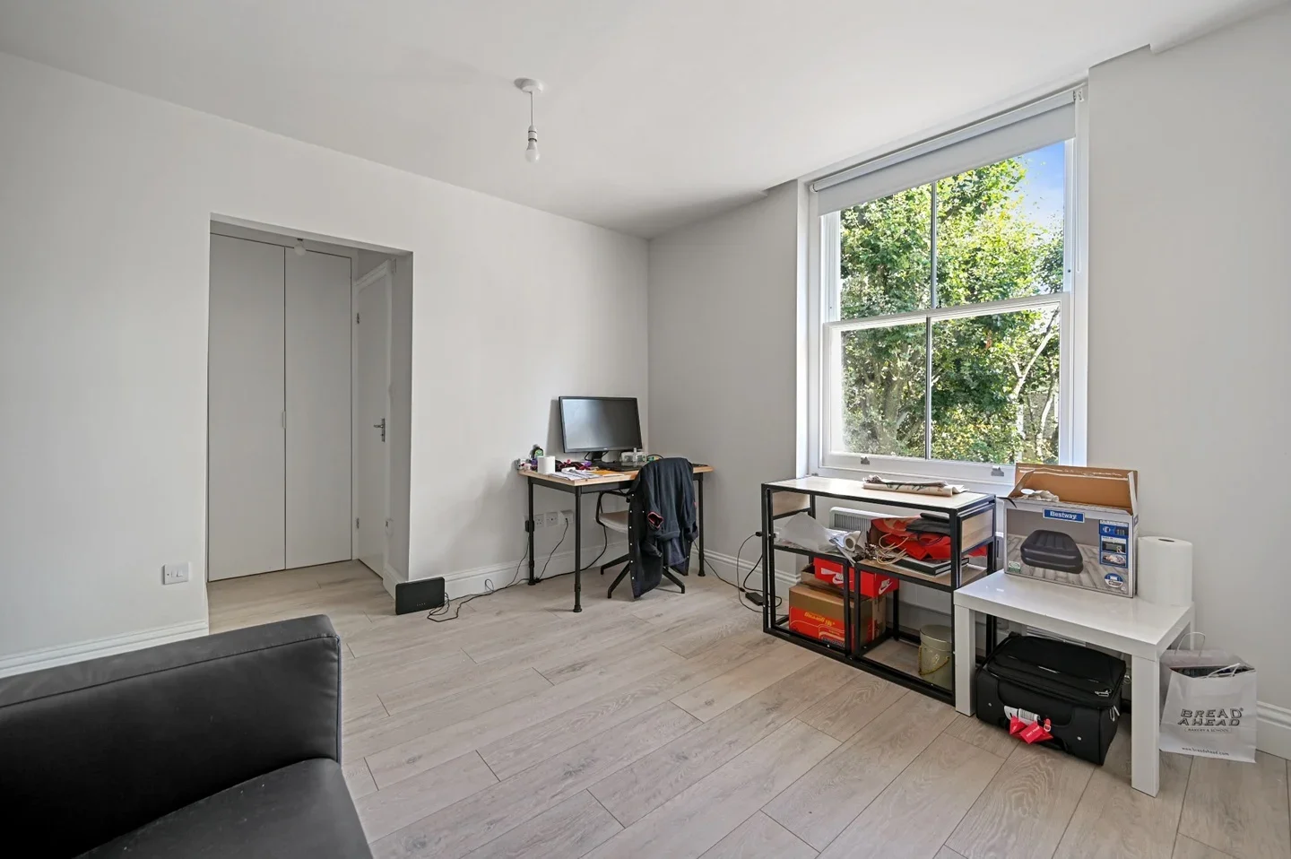 Flat Bassett Road in Greater London