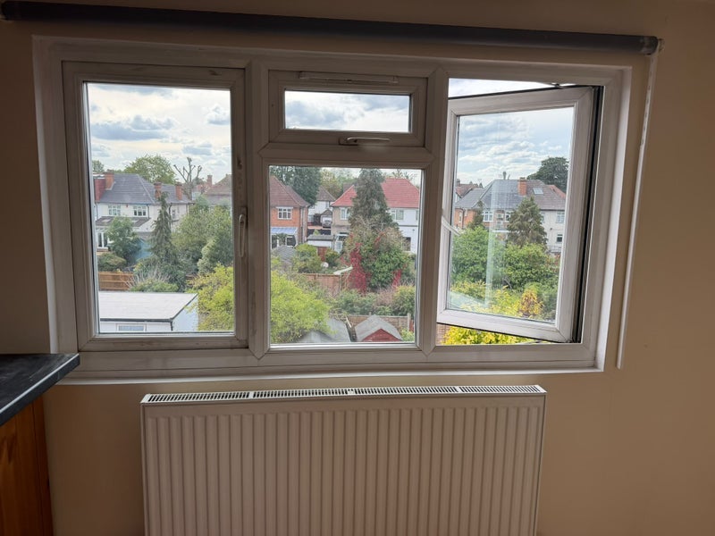 Flat Elmstead Avenue in Greater London