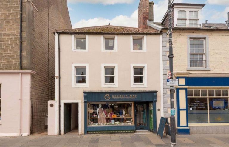 Flat High Street in Dunbar