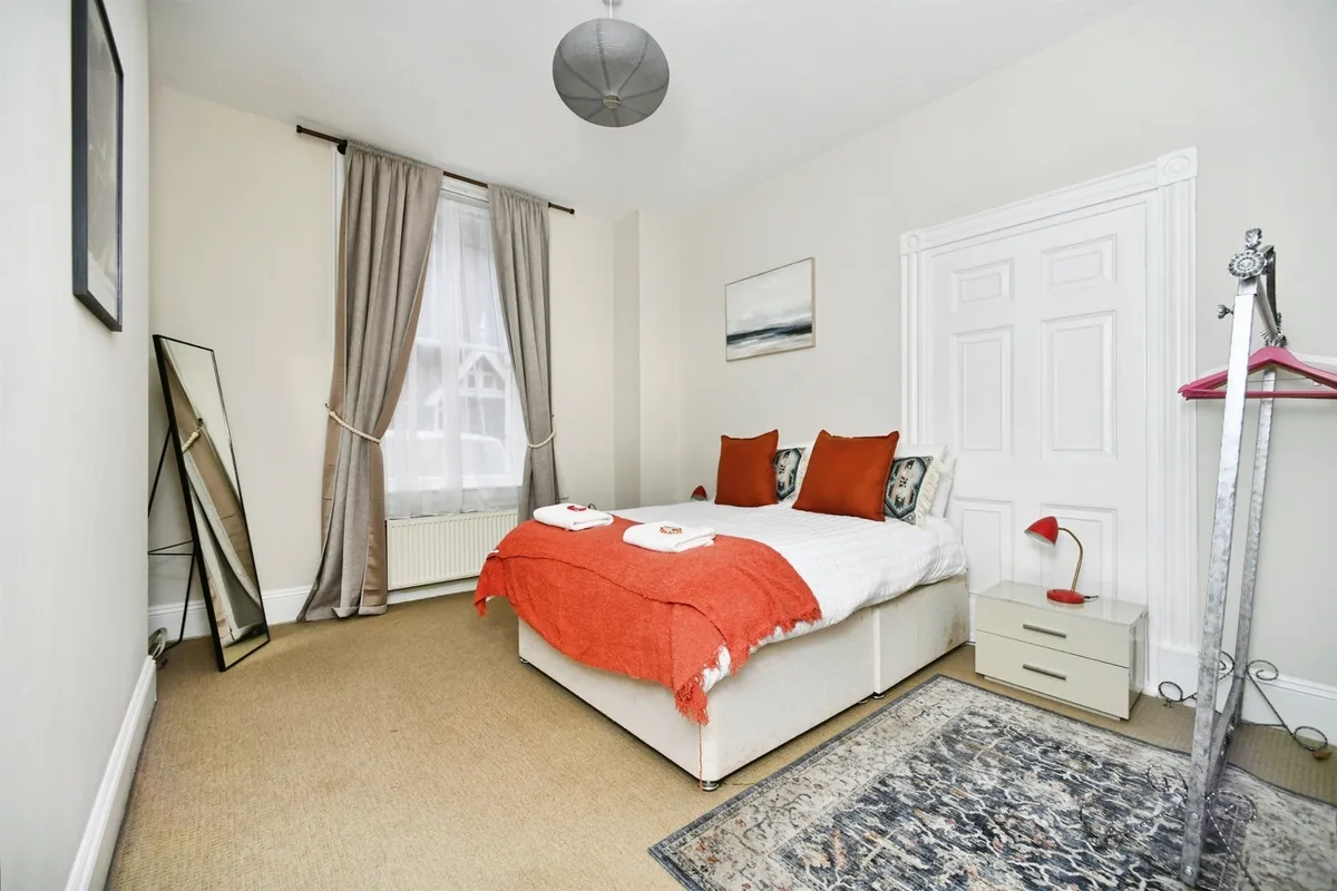 Flat Marine Parade in Brighton