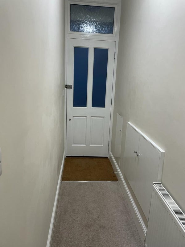 Flat Tradescant Road in Greater London