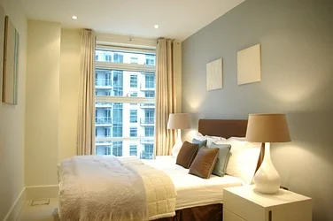 Flat Juniper Drive in Greater London