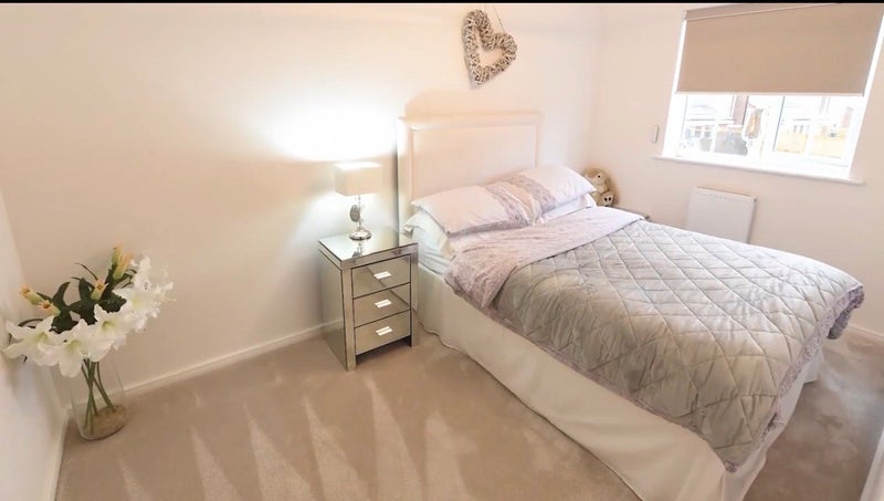 Room Water Mill Avenue in Chadderton