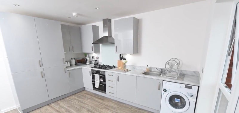 Room Water Mill Avenue in Chadderton