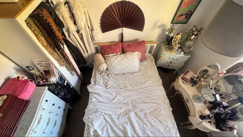 Room Barnfield Place in Greater London