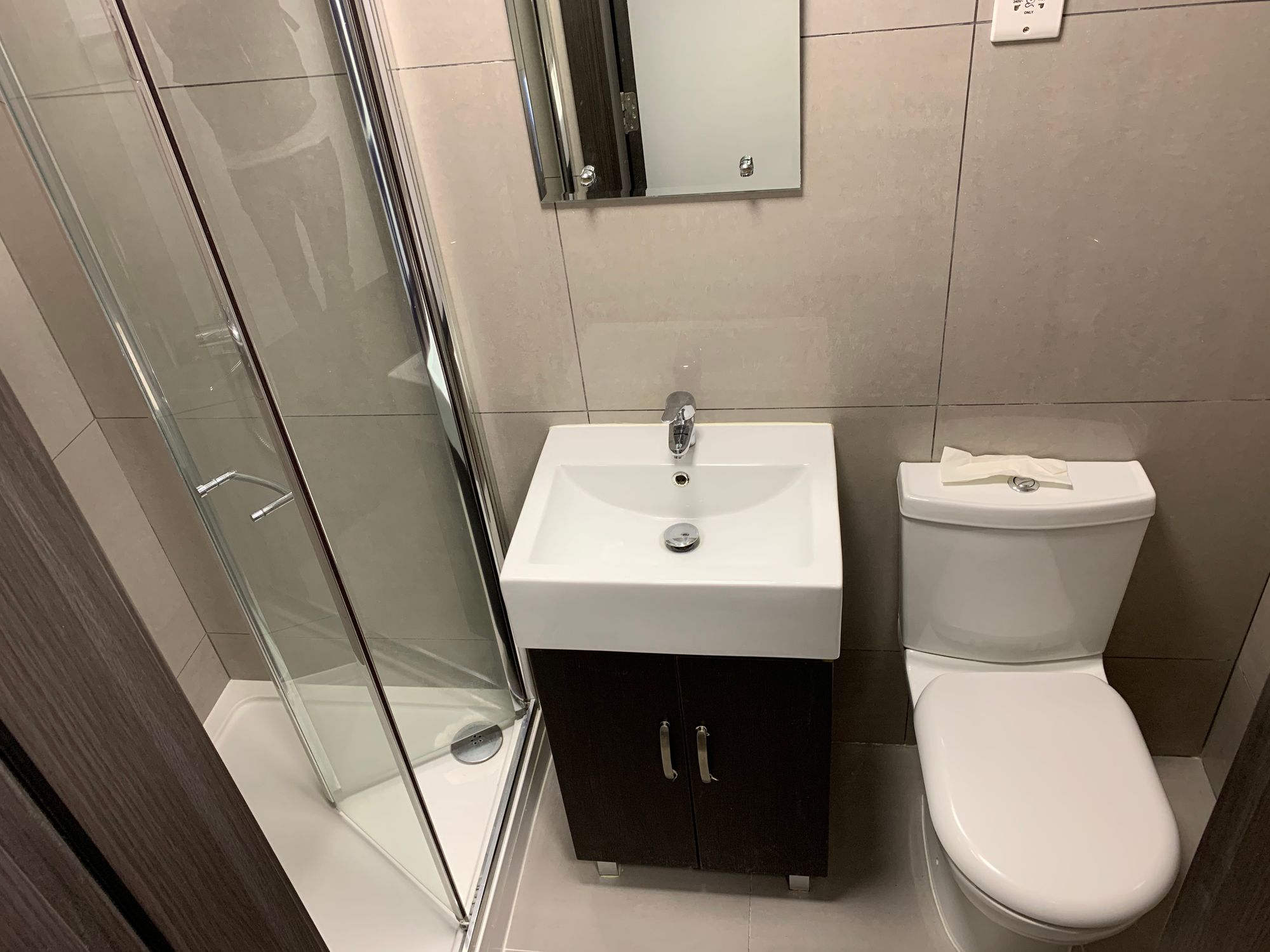 Room Bycroft Street in Greater London