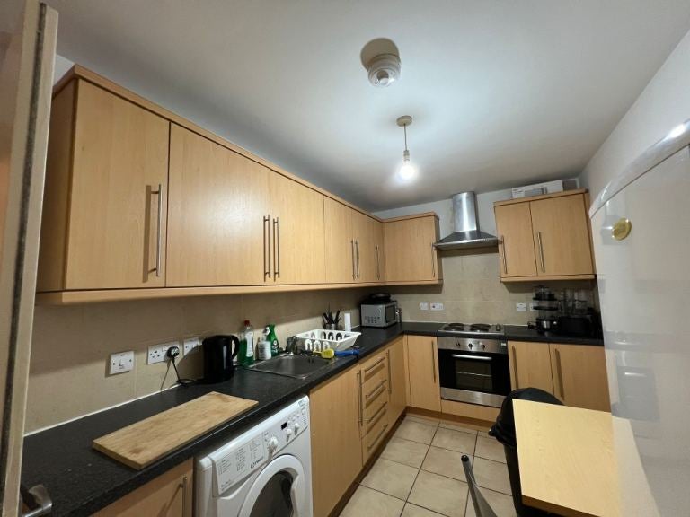 Flat Niddry Street in City of Edinburgh