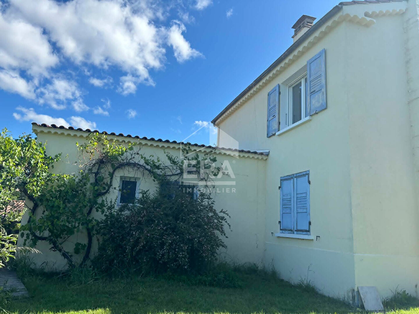 House Route de l'Escale in Volonne