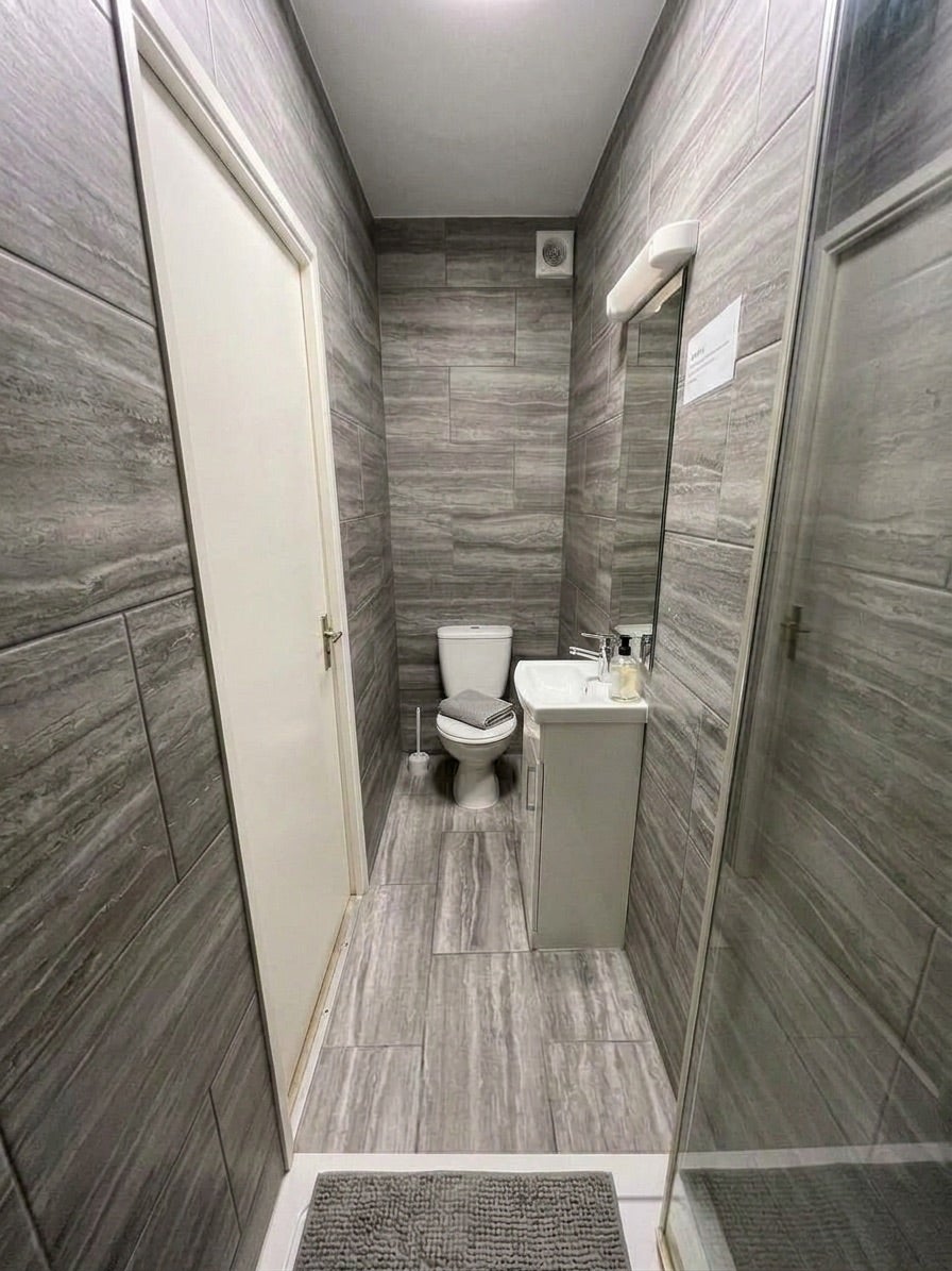Flat Finborough Road in Greater London