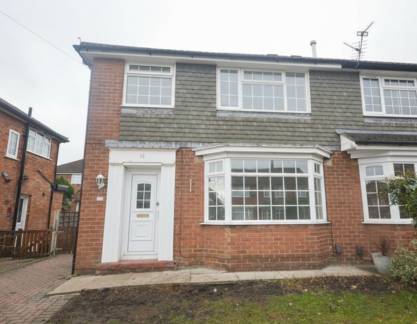 House Musbury Avenue in Cheadle Hulme