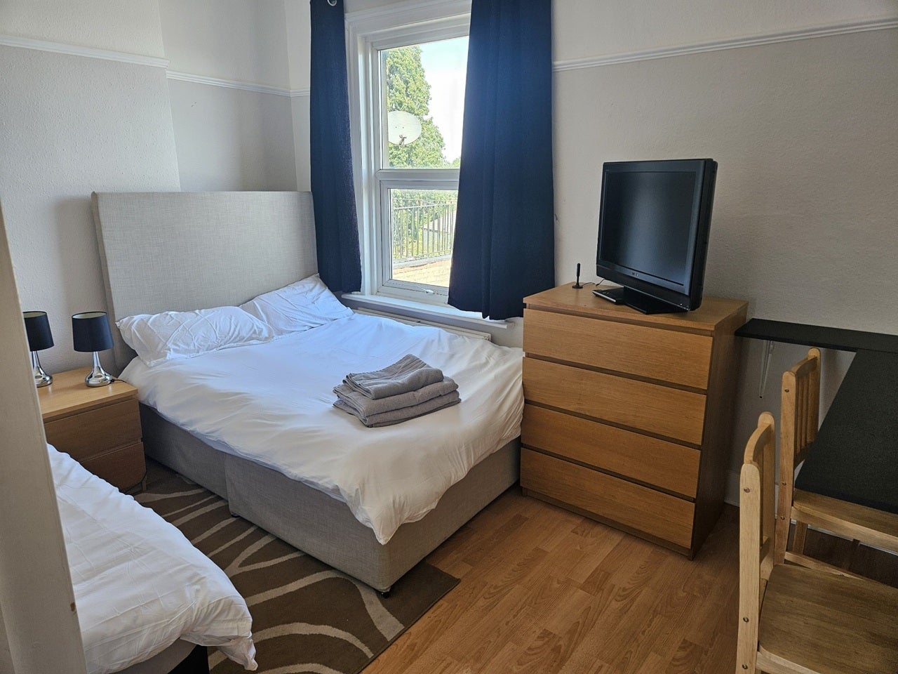 Flat Lower Addiscombe Road in Greater London