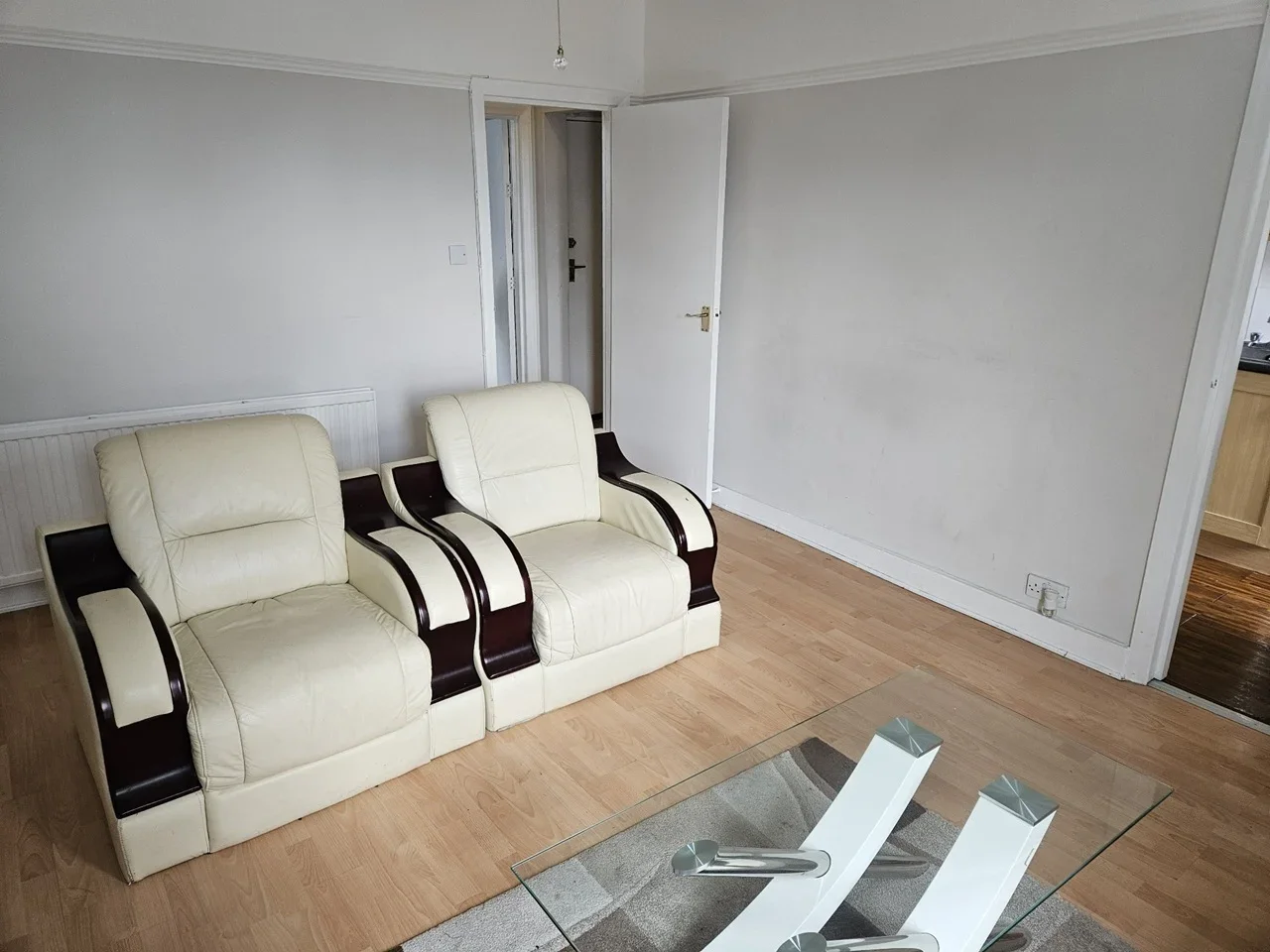 Flat Lower Addiscombe Road in Greater London