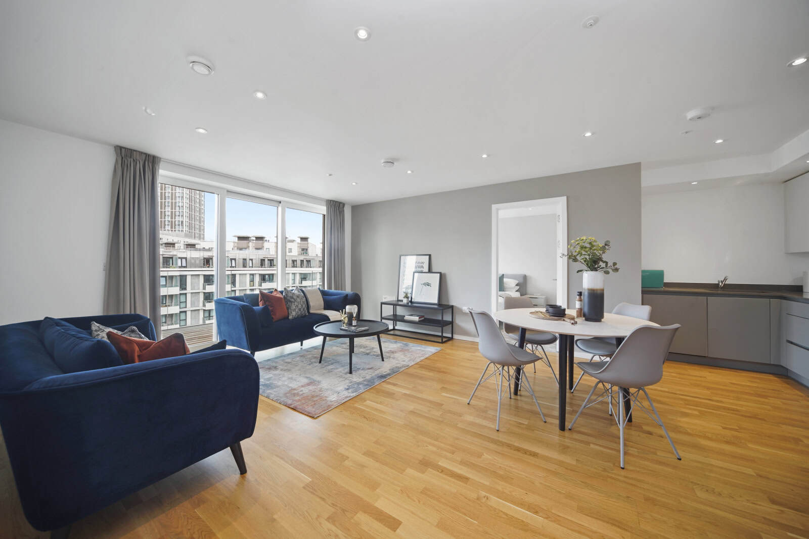 Flat Celebration Avenue in Greater London