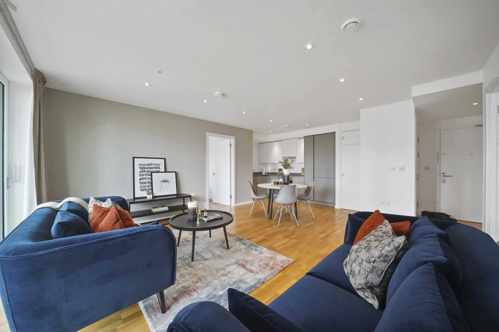 Flat Celebration Avenue in Greater London
