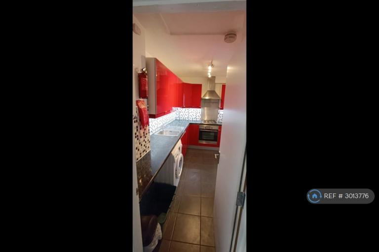 Flat Barker Drive in Greater London