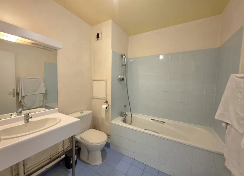 Room Avenue de Paris in Châtillon